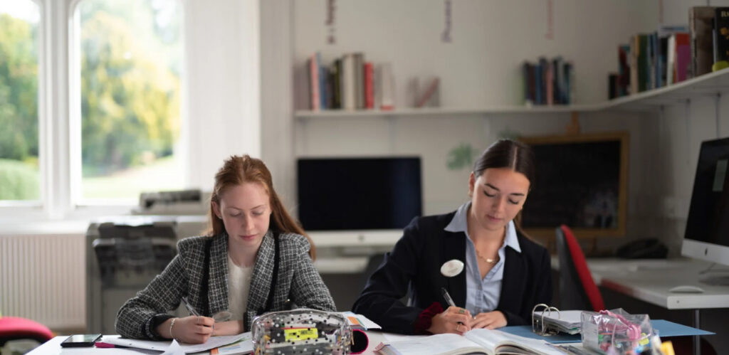 Pupils studying at Boarding School Thornton College